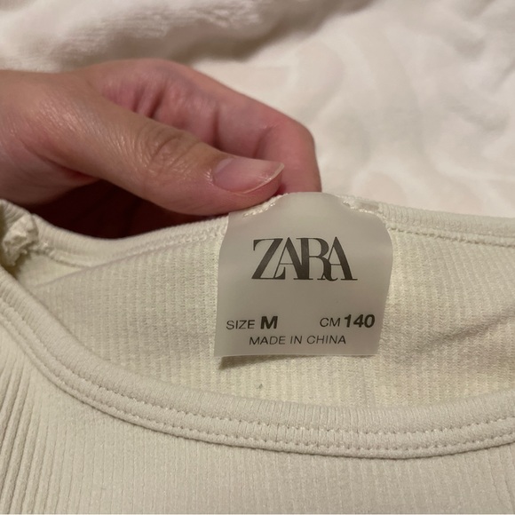 ZARA KIDS ACTIVEWEAR Top. - Picture 2 of 3